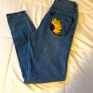 Skinny Jeans With Hand Painted Sunflowers On Pockets